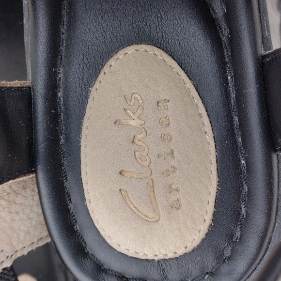 Clarks Artisan Natural Leather Elastic T-Strap Open Toe Low Heel Slingback Shoe - Picture 10 of 16